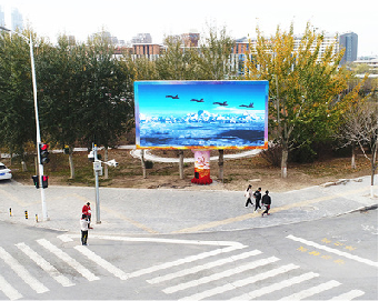 天全户外大屏广告投放要点。